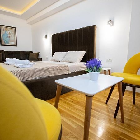 Queens Central Apartments Ohri Dış mekan fotoğraf