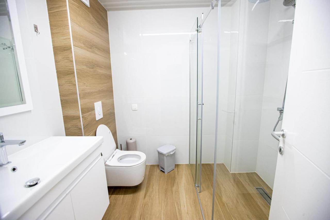 Queens Central Apartments Ohri Dış mekan fotoğraf